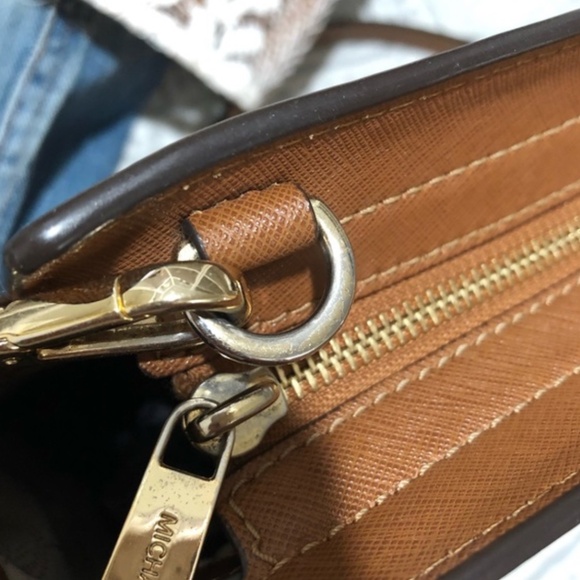 Michael Kors Mini Selma bag - Picture 7 of 8